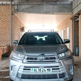 Toyota Highlander 2017