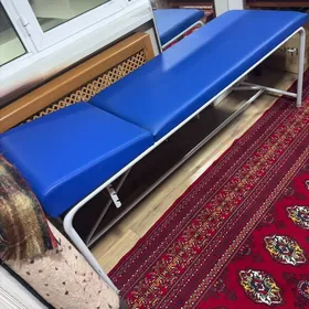 новая кушетка