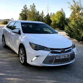 Toyota Camry 2015
