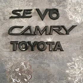 emblema znaçok Toyota yazgy