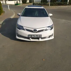 Toyota Camry 2014