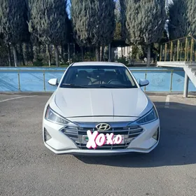 Hyundai Elantra 2019