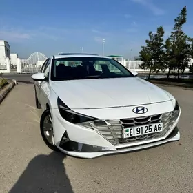 Hyundai Elantra 2021