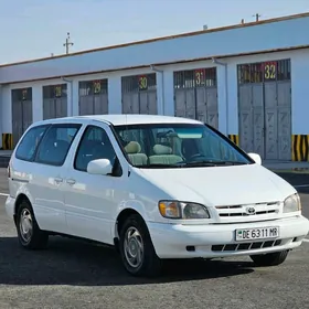 Toyota Sienna 1999