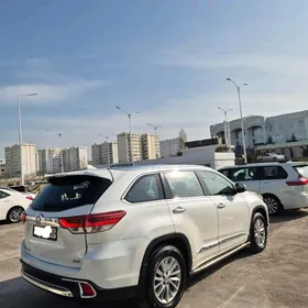 Toyota Highlander 2015