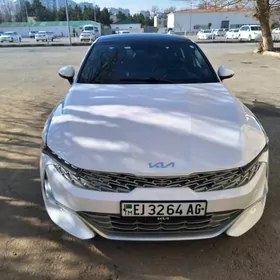 Kia K5 2023