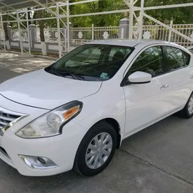 Nissan Versa 2017