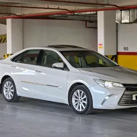 Toyota Camry 2017