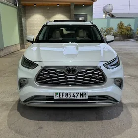 Toyota Highlander 2023