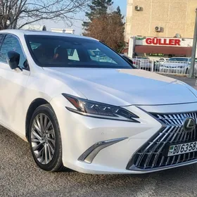 Lexus ES 2019
