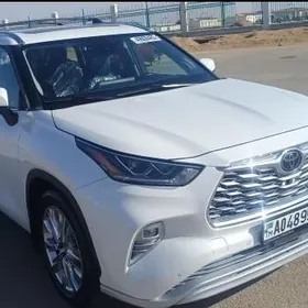 Toyota Highlander 2020