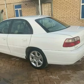 Opel Omega 2003