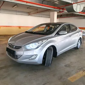 Hyundai Elantra 2011