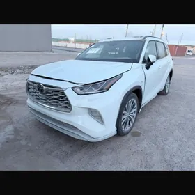 Toyota Highlander 2021