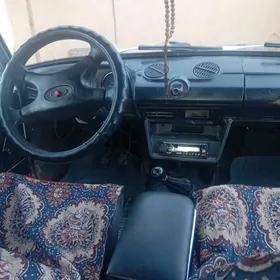 Lada 2104 1982