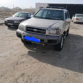 Nissan Pathfinder 1999