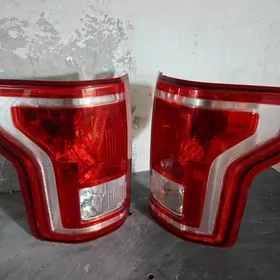 yzky fara Ford F-150 2017