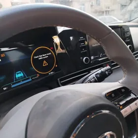 Hyundai Elantra 2022