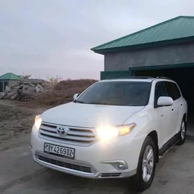 Toyota Highlander 2013