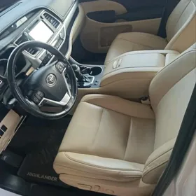 Toyota Highlander 2019