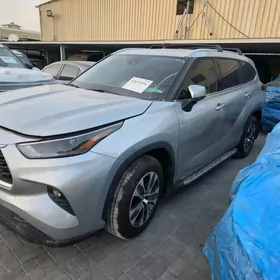 Toyota Highlander 2022