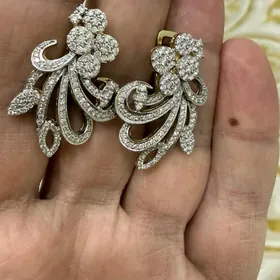 Yerewan gulakhalka gyzyl