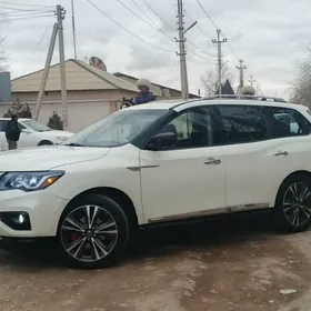 Nissan Pathfinder 2020