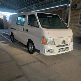 Nissan Urvan 2007