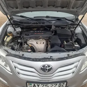 Toyota Camry 2011