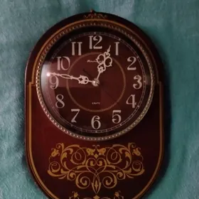 часы янтарь