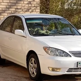 Toyota Camry 2004