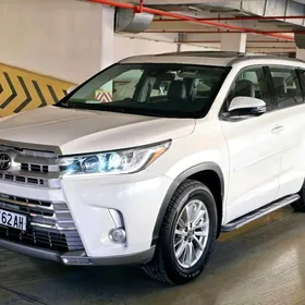 Toyota Highlander 2018
