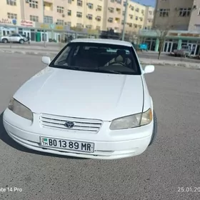 Toyota Camry 1999
