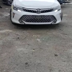 Toyota Camry 2013