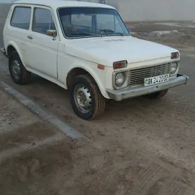Lada Niva 1987