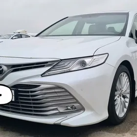 Toyota Camry 2020