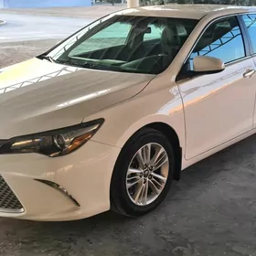 Toyota Camry 2017