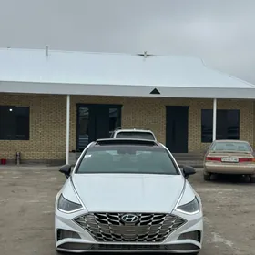 Hyundai Sonata 2021