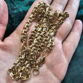 золото. Kardynal gyzyl sepoçka