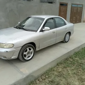 Daewoo Nubira 1998