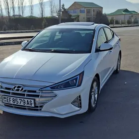 Hyundai Elantra 2019