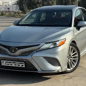 Toyota Camry 2020