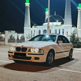 BMW E39 2001