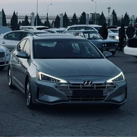 Hyundai Elantra 2020