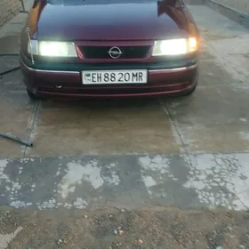 Opel Vectra 1992
