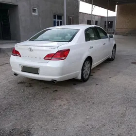 Toyota Avalon 2005