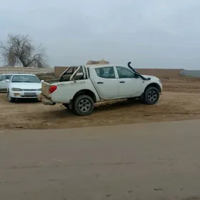 Mitsubishi L200 2007