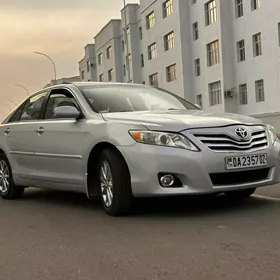 Toyota Camry 2010