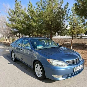 Toyota Camry 2004