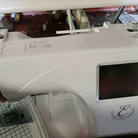 Janome Janoma yaka masyn